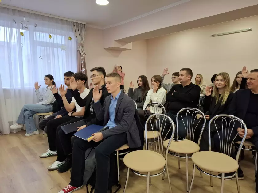 Молодь Білогородської громади обрала власний парламент і його керівництво - 2