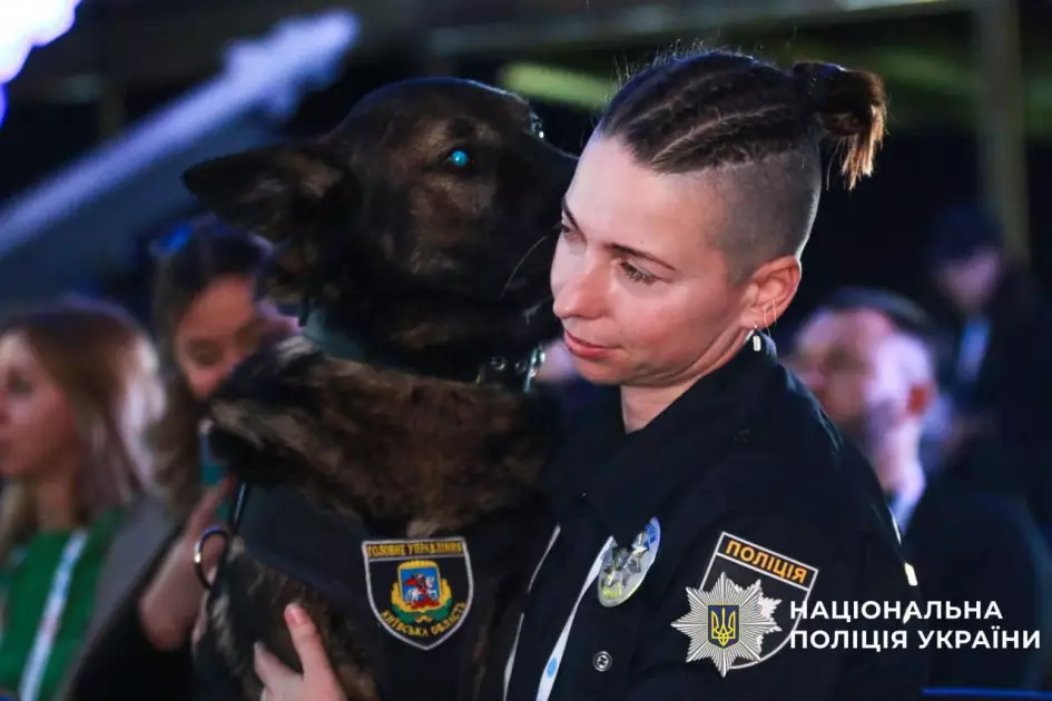 На церемонії «Чотирилапі захисники» відзначили службових собак Київщини та їхніх кінологів - 4