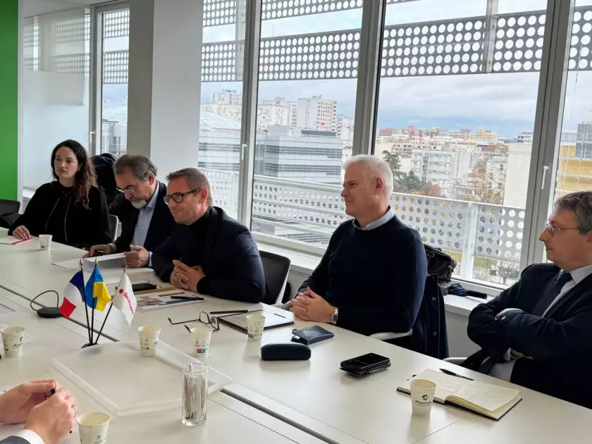 Освітній міст між Київщиною та Францією: БНАУ починає співпрацю з провідним університетом Європи - 1
