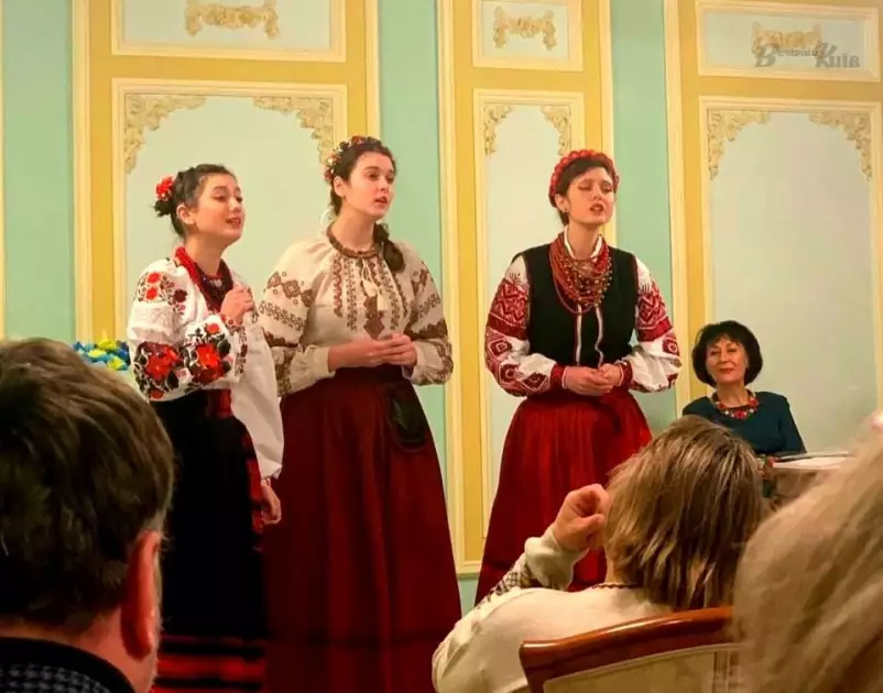 У Києві презентували книгу про легендарне тріо «Золоті ключі»: пісні, що не змогли заборонити - 2