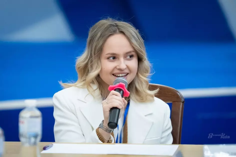 Молодь має лишатися в Україні: на форумі «PRO: Київ4» говорили про інновації та відбудову після Перемоги - 4