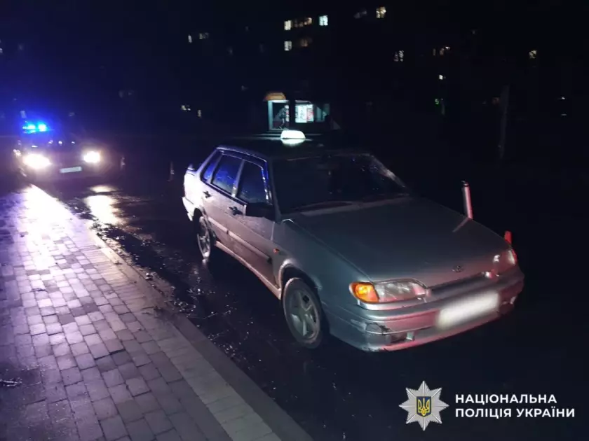 На Київщині нетверезий пішохід потрапив під авто, перебігаючи дорогу - 1