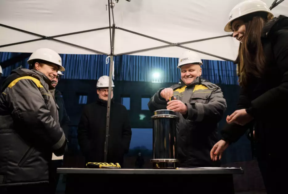 Капсула часу і нова енергетика: на Київщині зводять цифрову підстанцію - 2