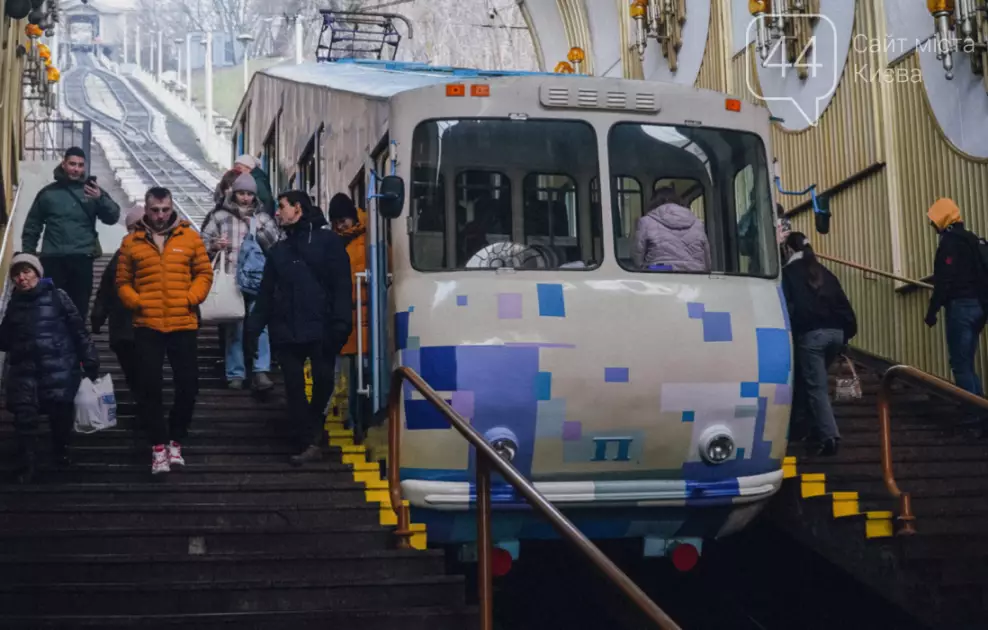 Через відключення світла у Києві призупинили роботу фунікулера - 1