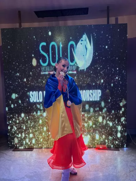 Золото світу для Бучі: юна танцівниця стала чемпіонкою на турнірі в Італії - 1
