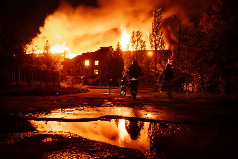 Київ у фокусі світових медіа: фото після обстрілу — у топ-100 The New York Times - 6