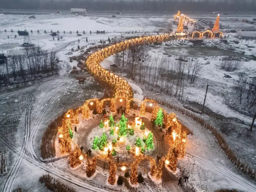 Глінтвейн, фотозони і світло: Добропарк запрошує на фестиваль ілюмінації - 4