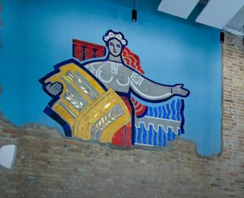 Історичні мозаїки Річкового вокзалу у Києві відреставрували під час реновації - 2