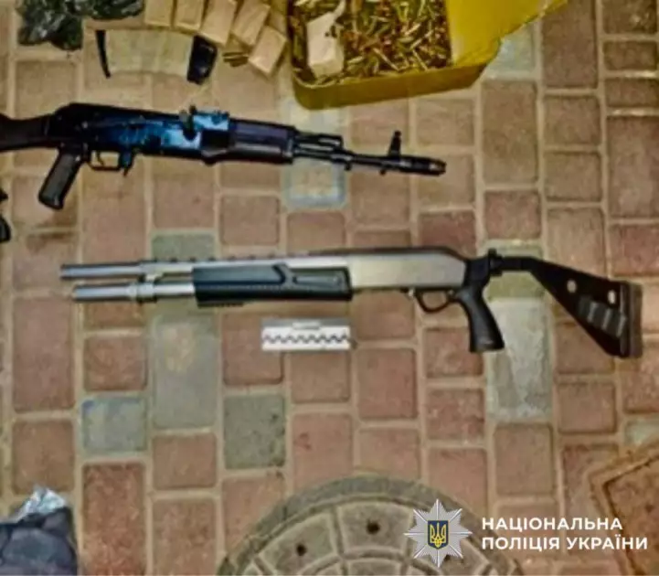 Підпільна нарколабораторія в підвалі: на Броварщині викрили організовану групу - 1