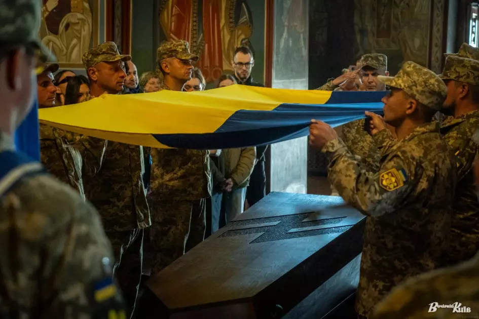 Київ 2025: біль, пам’ять і надія в одному фоторепортажі - 9
