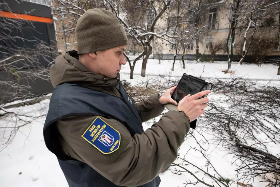 41 інспектор на вулицях: у Києві перевіряють, як бізнес прибирає сніг - 1