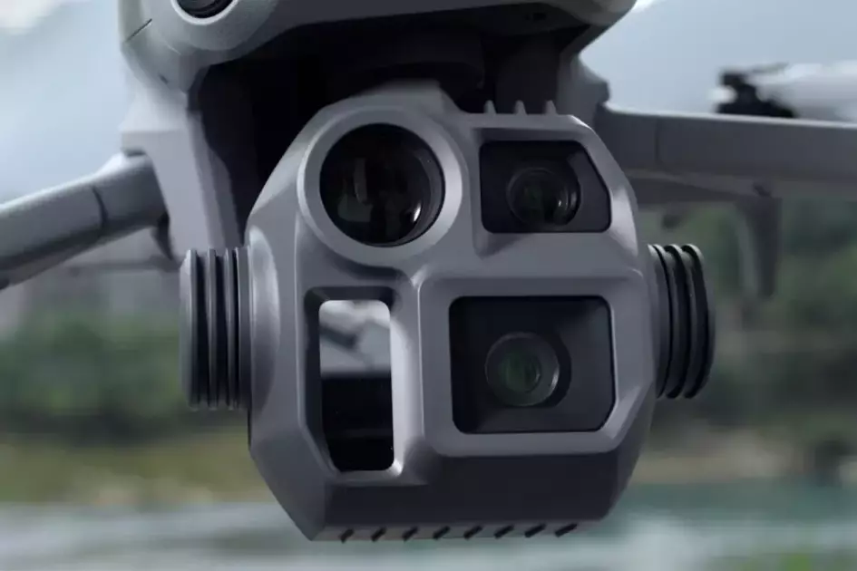 Технології, що рятують: як DJI Matrice 4E став частиною «цифрової броні» України - 1