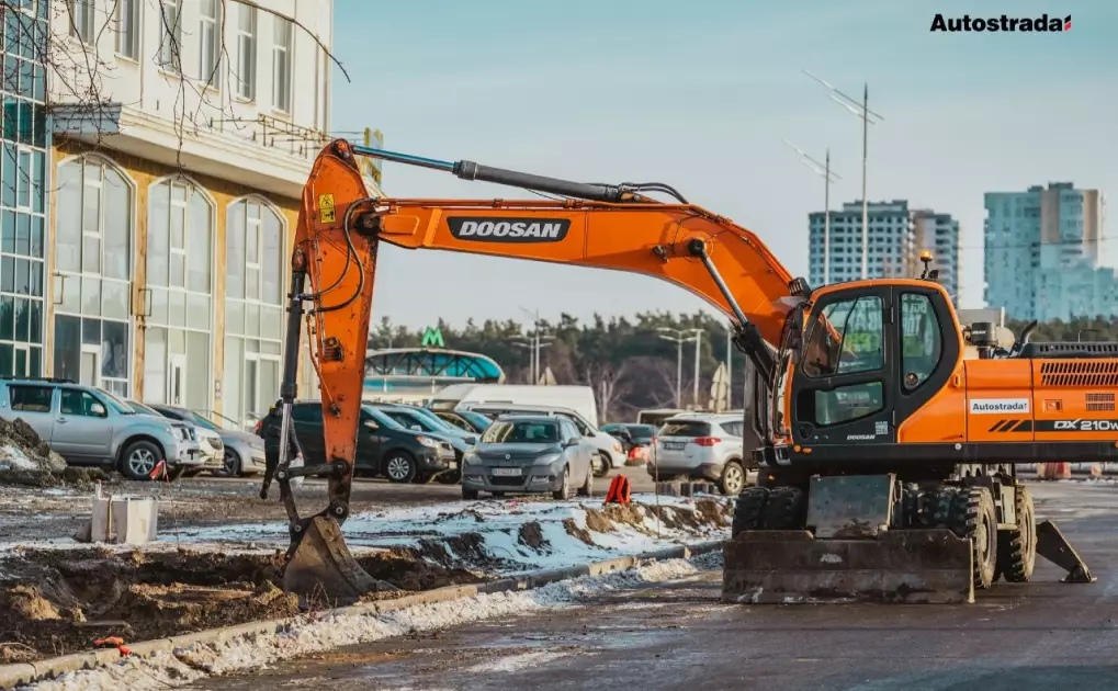 Харківське шосе оновлюють комплексно: які ділянки вже відкриті - 1