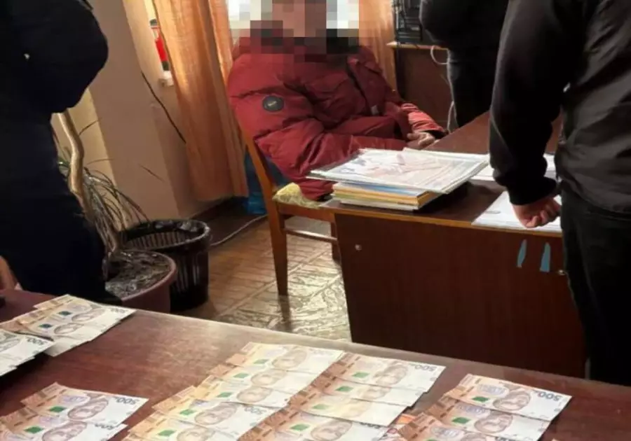 На Київщині затримали очільника філії держпідприємства за вимагання 80 тисяч гривень - 1