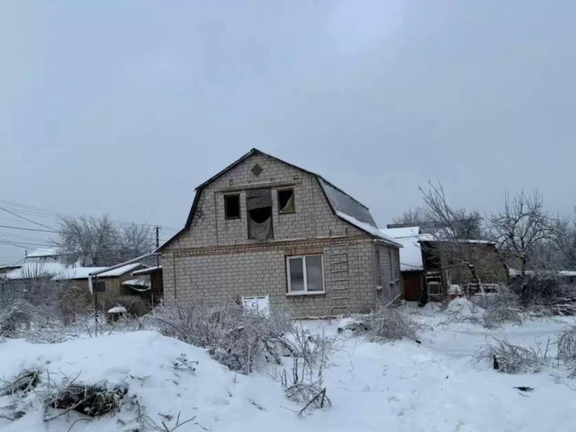 Нічна атака на Київщину: уламки «Шахеда» пошкодили вісім приватних будинків - 2