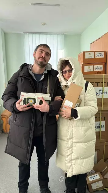 Дитячі будинки сімейного типу в Києві отримали зарядні станції та павербанки - 2