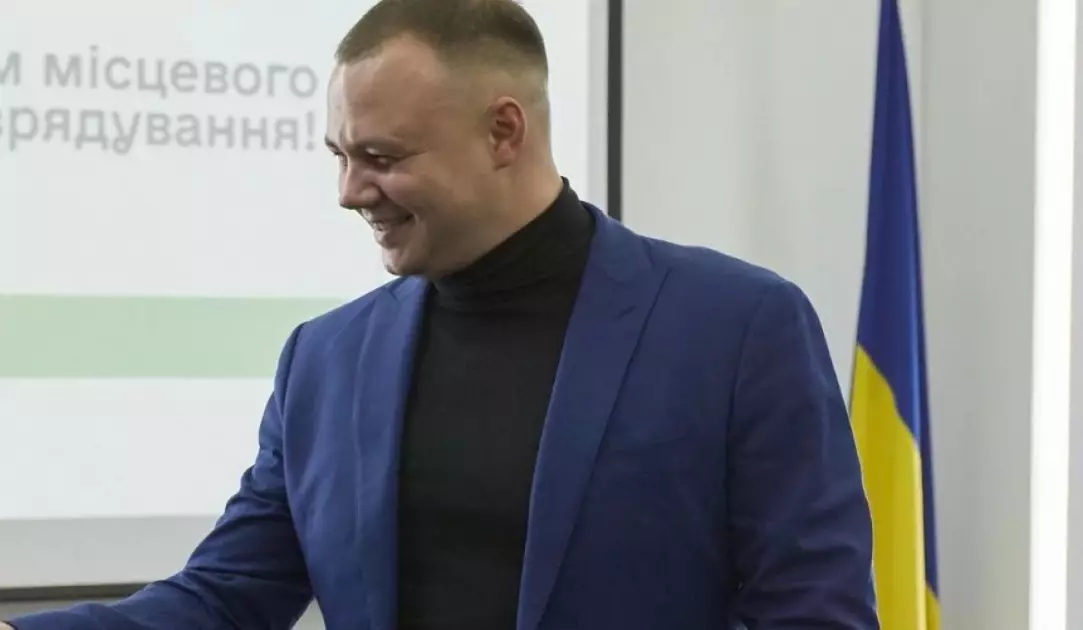 Крижаний полон: депутат Київради зламав хребет на столичній ожеледиці та «подякував» комунальникам - 1