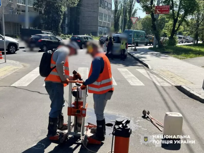 Ремонт Кирилівської з «золотим» асфальтом: у Києві викрили розкрадання 4,5 млн грн - 1