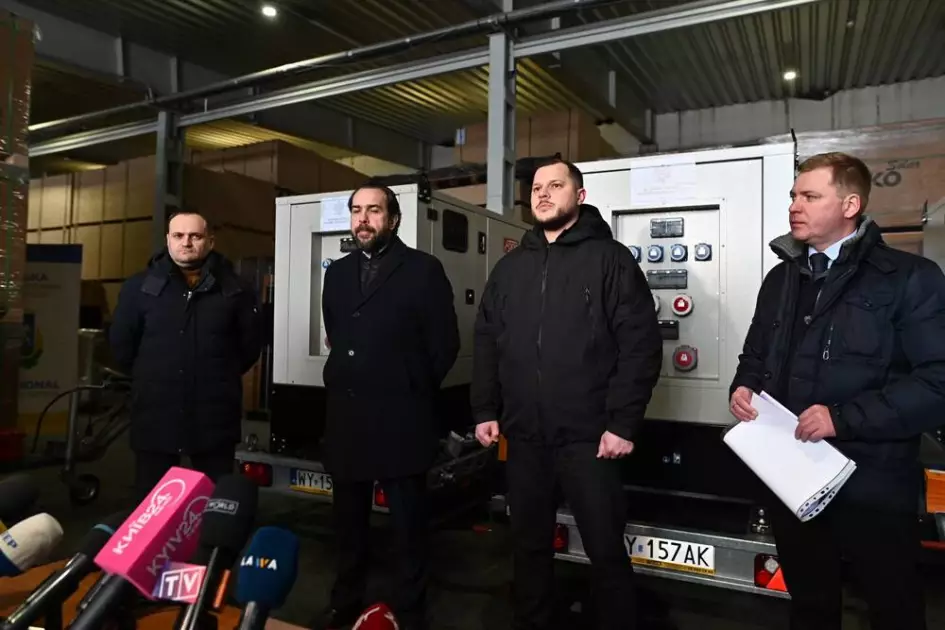 Польща передала перші генератори Київщині: як громади готують до морозів і відключень - 3