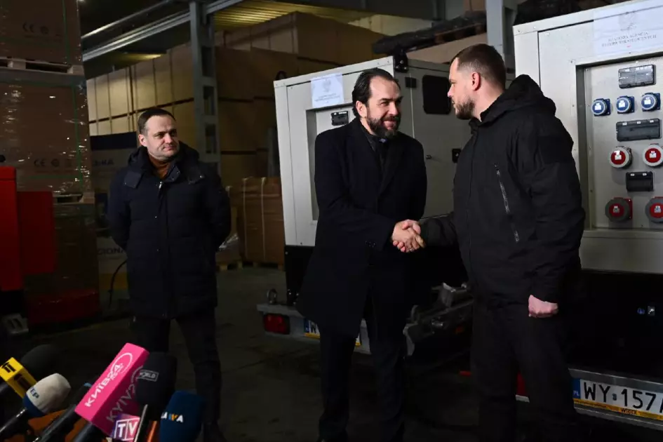 Польща передала перші генератори Київщині: як громади готують до морозів і відключень - 1