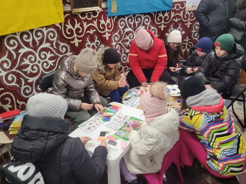 Юрта незламності у Голосіївському парку: теплі місця та зарядні станції під час блекаутів - 2
