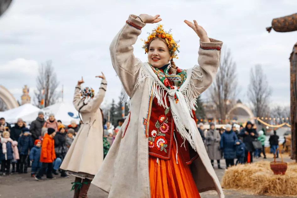Без млинців і гопака: на ВДНГ святкуватимуть Масницю за справжніми українськими традиціями - 1