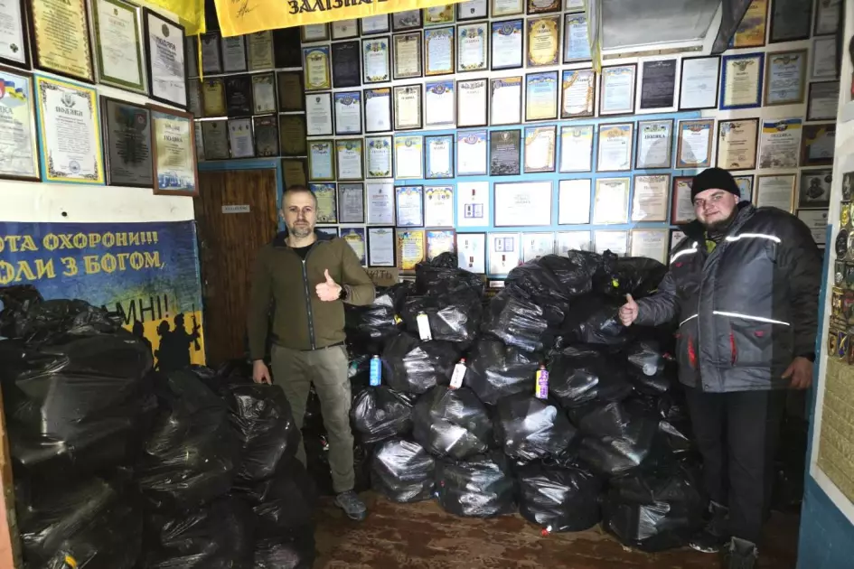Київ продовжує збір туристичних газових балонів для українських захисників - 3