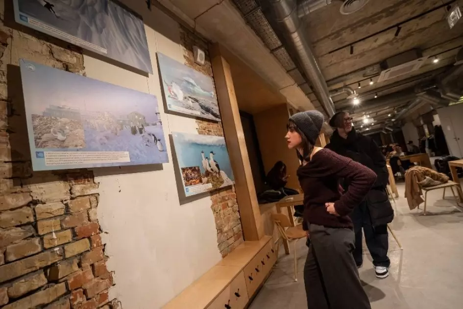 У Києві відкрили фотовиставку про 30 років українців в Антарктиці - 2
