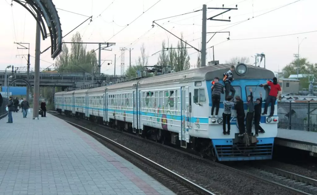 Чому кияни пересіли на міську електричку: історія Kyiv City Express від імперських колій до сучасної війни - 4