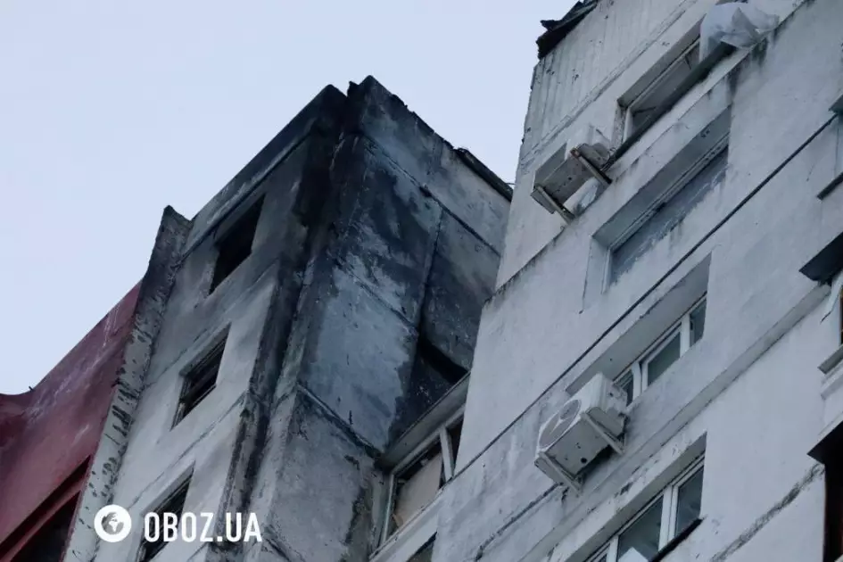 Нічний удар по Лівому берегу Києва: двоє поранених, пошкоджені будинки - 1