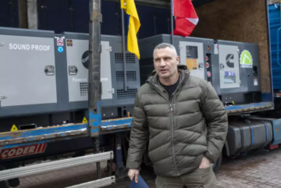 Київ отримав від Копенгагена генератори та мобільну котельню для критичної інфраструктури - 1