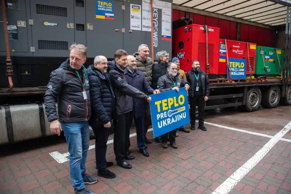 Київ отримав 16 генераторів зі Словаччини: підтримка в межах ініціативи «Тепло для України» - 1
