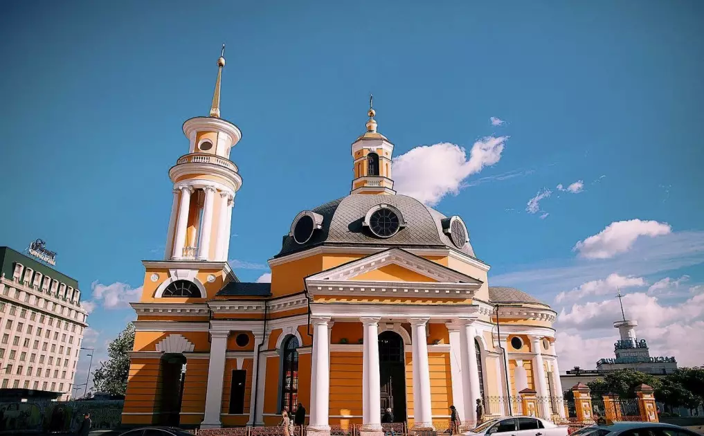Визначні місця Києва: куди піти, щоб відчути місто, а не просто «подивитися центр» - 12