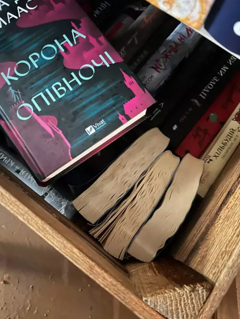 У центрі Києва затопило «Мою книжкову полицю»: книгарня під загрозою закриття - 1
