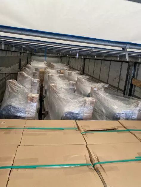 Броварська лікарня отримала гуманітарну допомогу з Німеччини: передали 40 медичних ліжок - 1