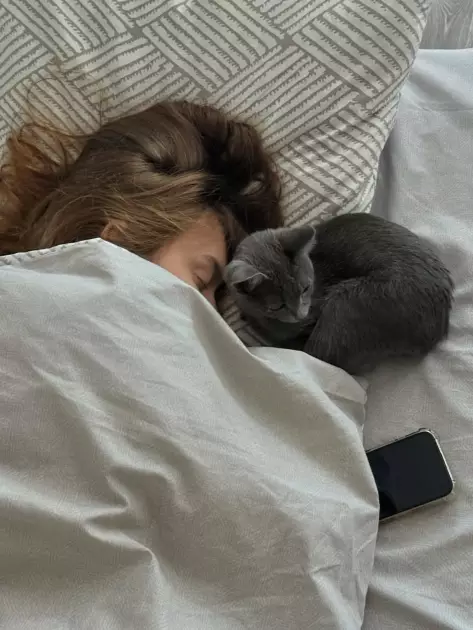 «Поруч»: UAnimals і Лана Чубаха записали пісню про те, як кияни грілися разом із тваринами під час блекаутів - 1