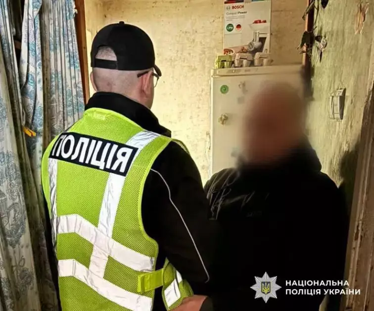 У Києві викрили наркозбут «із рук у руки» та поштою: вилучено канабісу на 500 тис. грн - 2