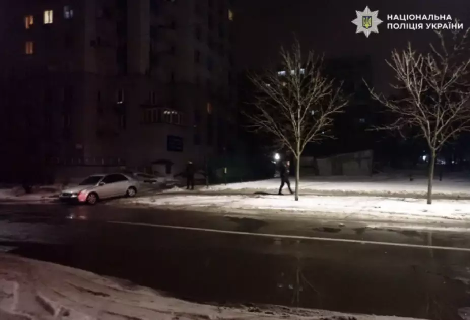 Замах на вбивство у Києві: військовослужбовець поранив чоловіка та жінку - 3