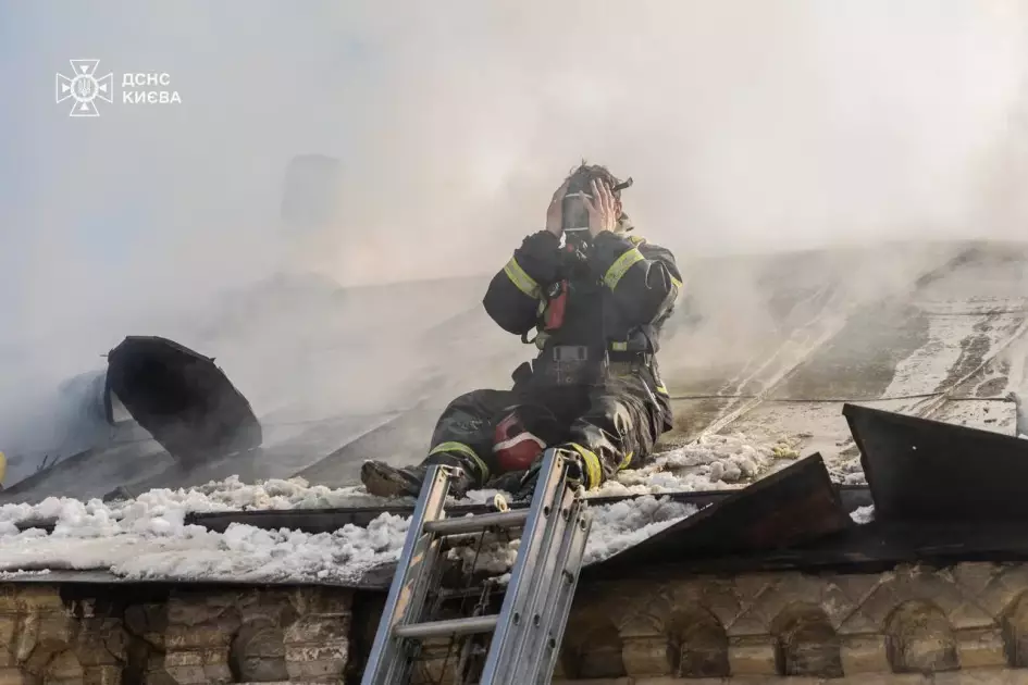 Ранкова пожежа в Голосіївському районі забрала життя двох мешканців - 2