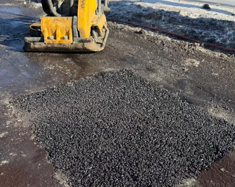 Понад 7 тисяч «квадратів» латок: у Києві прискорили ремонт небезпечних ям - 2