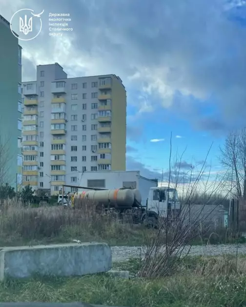 Нечистоти в ґрунт: у Бучанському районі зафіксували забруднення на понад 300 тисяч гривень - 2