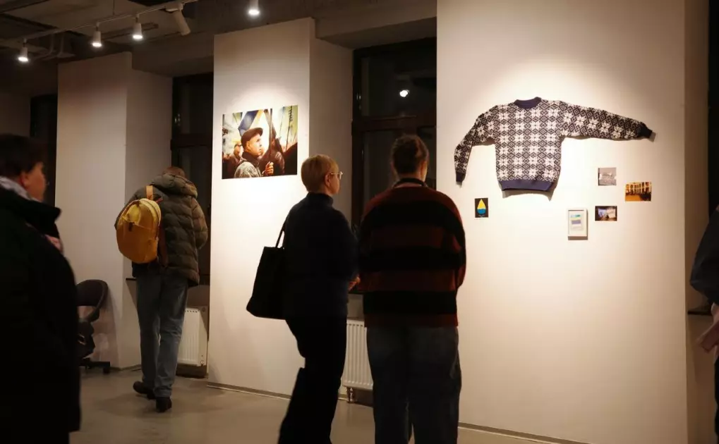 «Точка неповернення»: у Києві відкрили виставку спогадів Революції Гідності - 1