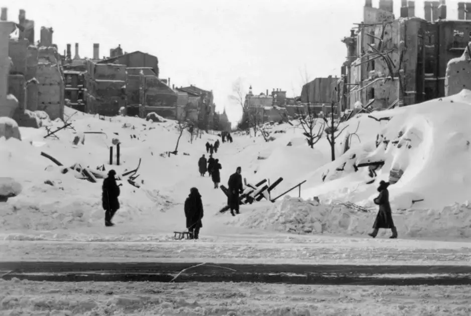 Зимовий Київ 1940-х: у мережі опублікували архівні фото столиці під час німецької окупації - 3