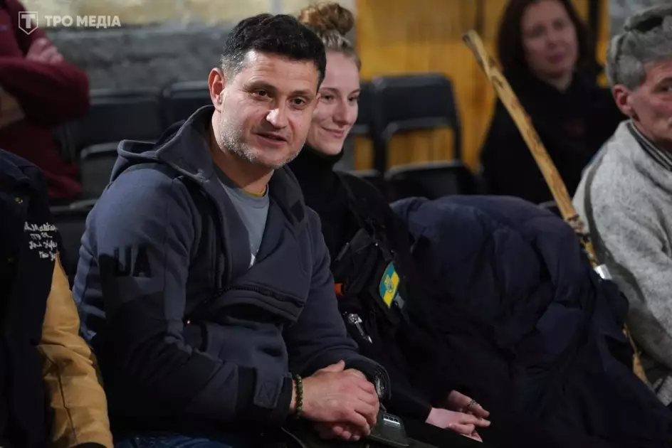 «21» — маніфест жіночої стійкості: у столиці показали постановку, де межа між сценою і залом зникає - 6