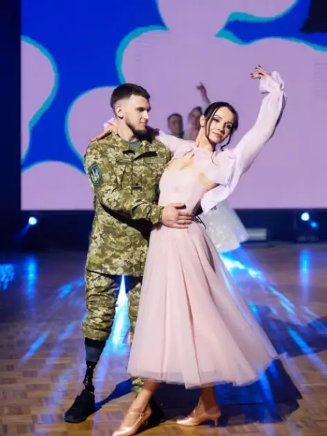 Танець після фронту: у Києві ветерани на протезах довели, що тіло можна відновити, а дух — незламний - 7