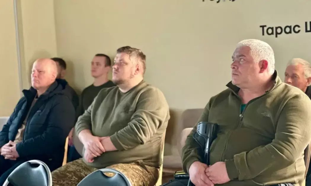 Робота після фронту: у Бучі ветеранам презентували програму працевлаштування від міжнародної компанії - 3