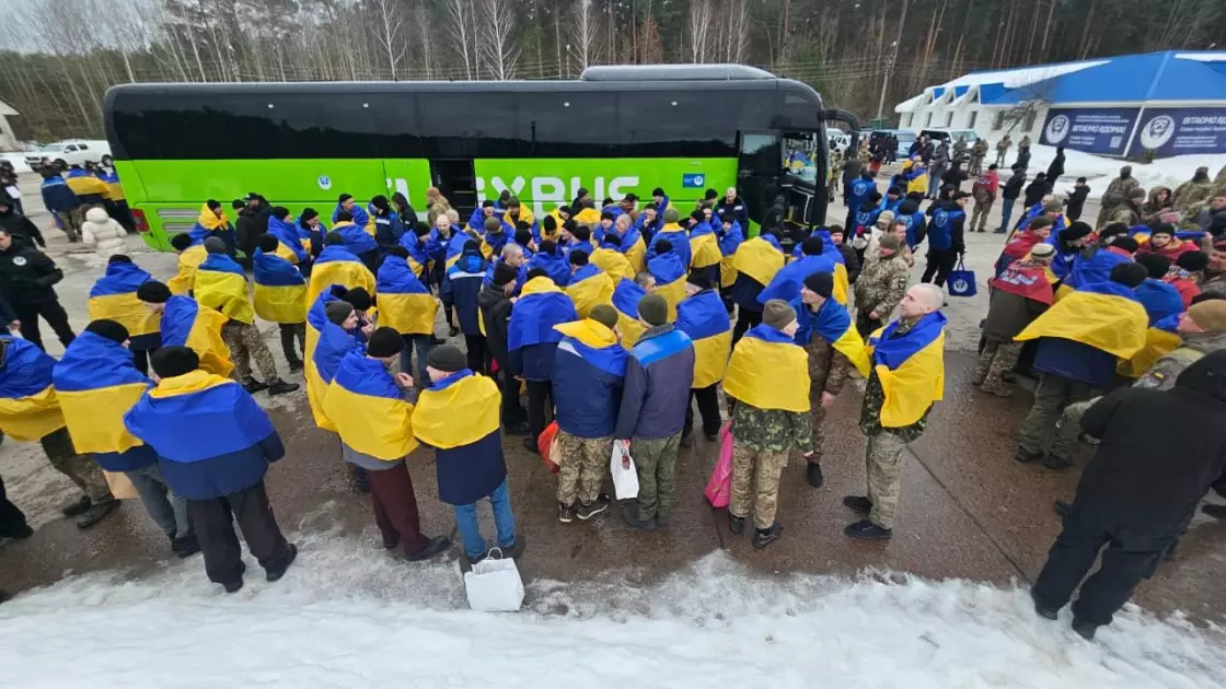 200 героїв додому: Україна провела перший етап обміну полоненими - 1