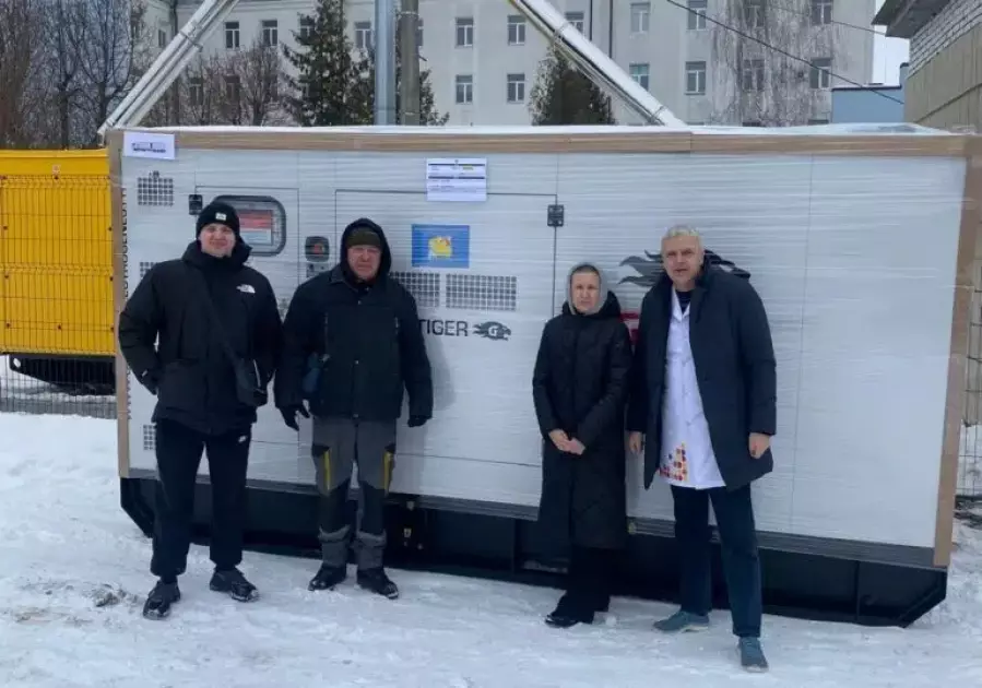 Французькі благодійники передали лікарням Київщини шість потужних генераторів - 2