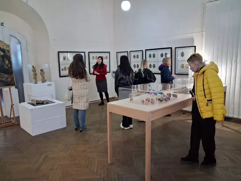 У Києві відкрили виставку великодніх писанок із унікальної колекції Ераста Біняшевського - 5