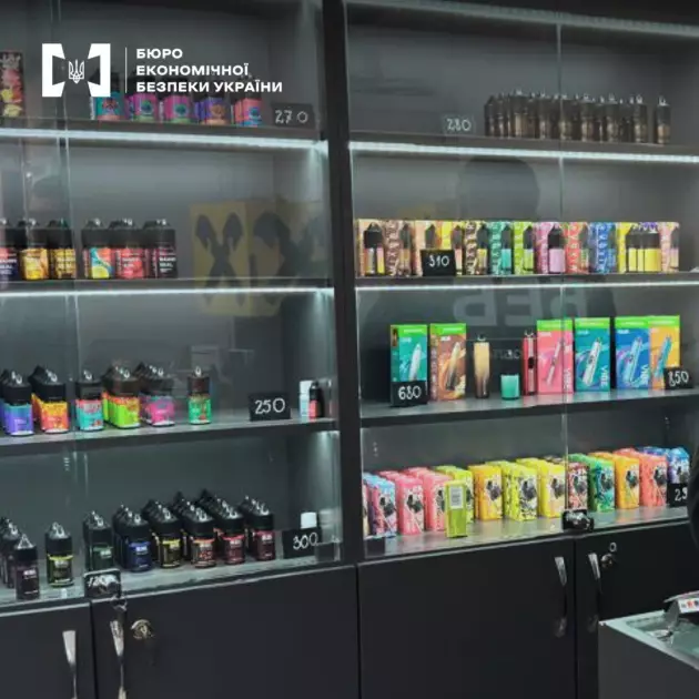 На Київщині БЕБ викрила підпільну мережу контрафактних електронних сигарет на 2 млн грн - 1